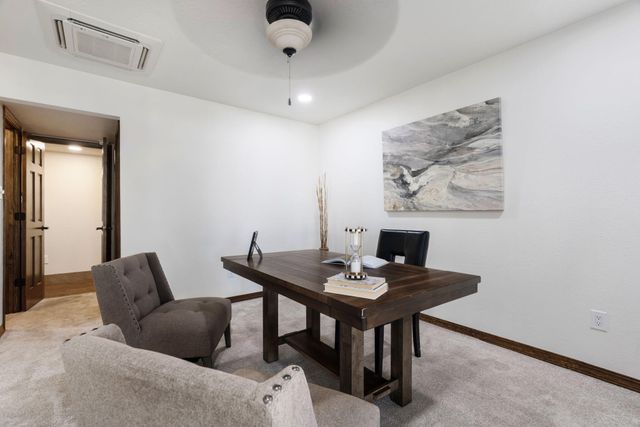 9806 Greenbrier Road NE, Albuquerque, NM 87111