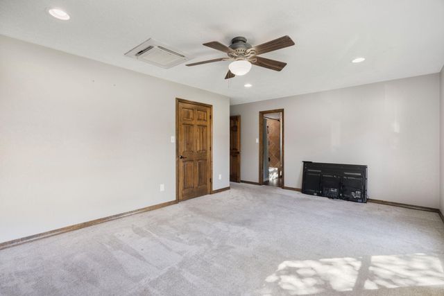 9806 Greenbrier Road NE, Albuquerque, NM 87111