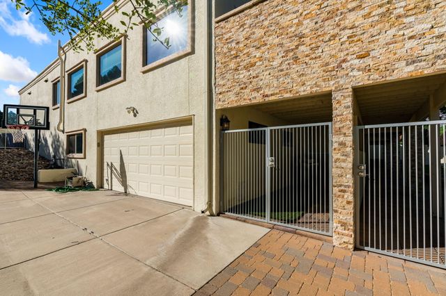 9806 Greenbrier Road NE, Albuquerque, NM 87111