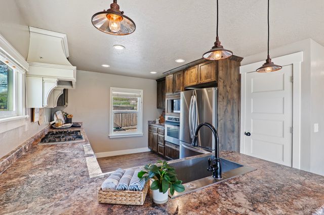 115 E 1600 N, Genola, UT 84655