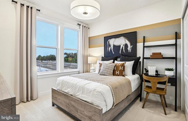 19796 LAVENDER DUST SQ, Ashburn, VA 20147