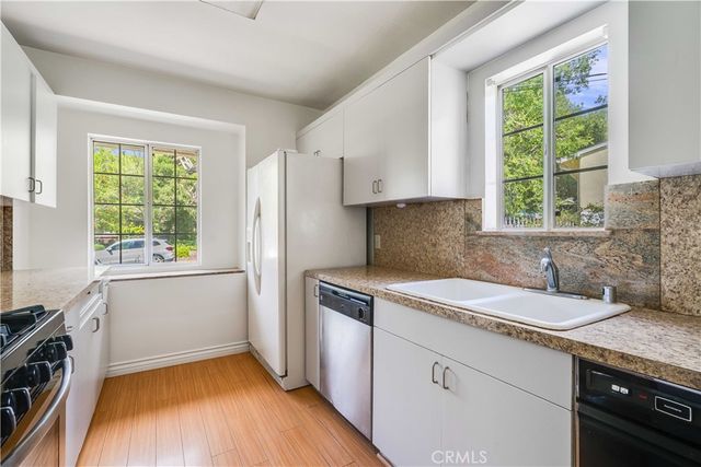 3654 Urquidez Avenue, Glendale, CA 91208