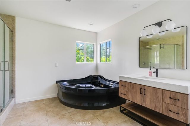 3654 Urquidez Avenue, Glendale, CA 91208