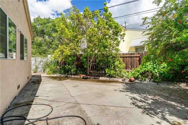 3654 Urquidez Avenue, Glendale, CA 91208