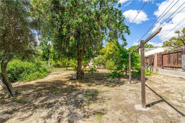 3654 Urquidez Avenue, Glendale, CA 91208