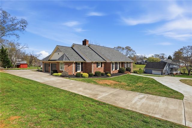 209 Devon Way, Anderson, SC 29621