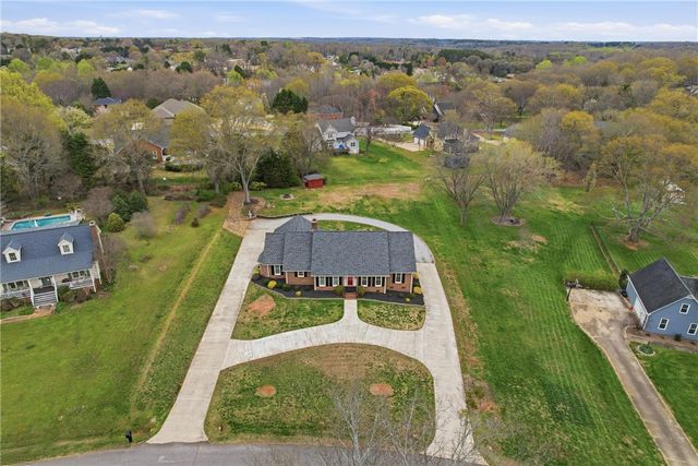 209 Devon Way, Anderson, SC 29621