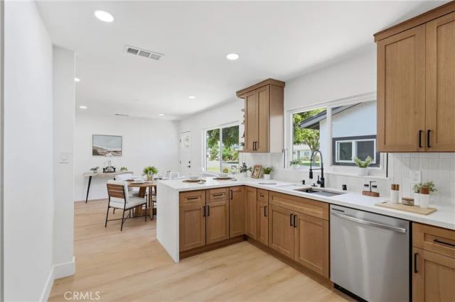 1500 W Elm, Fullerton, CA 92833