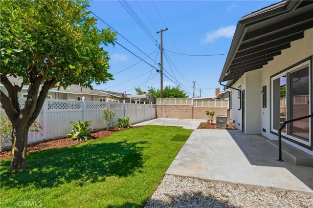 1500 W Elm, Fullerton, CA 92833