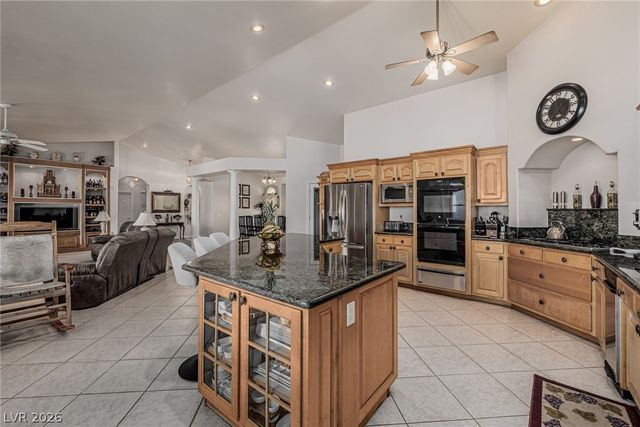 2301 Zephyr Avenue, Pahrump, NV 89048