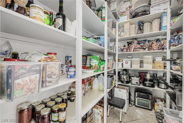 2301 Zephyr Avenue, Pahrump, NV 89048