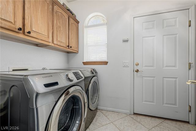 2301 Zephyr Avenue, Pahrump, NV 89048