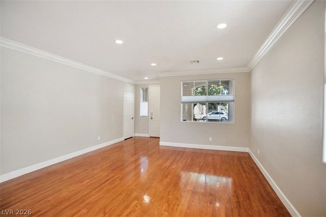 9521 Veterans Court, Las Vegas, NV 89148