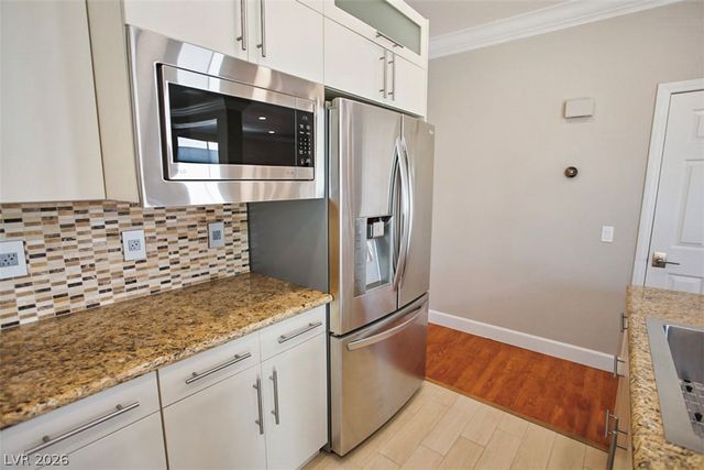 9521 Veterans Court, Las Vegas, NV 89148