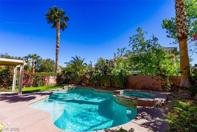 9521 Veterans Court, Las Vegas, NV 89148