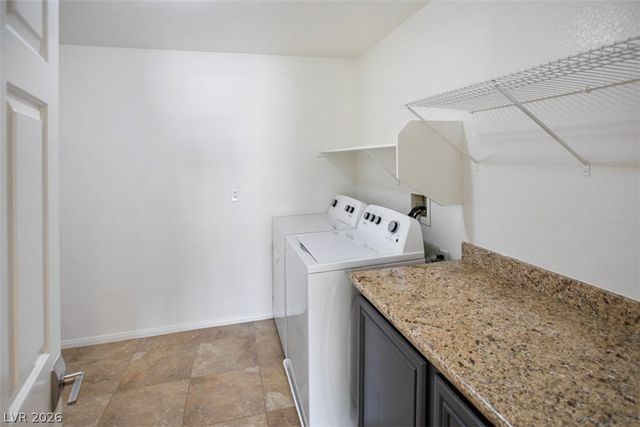9521 Veterans Court, Las Vegas, NV 89148