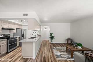 520 N STAPLEY Drive 285, Mesa, AZ 85203