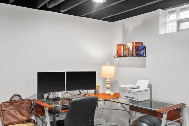 N85W17120 Ann AVENUE, Menomonee Falls, WI 53051