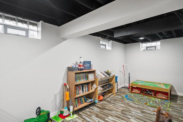 N85W17120 Ann AVENUE, Menomonee Falls, WI 53051