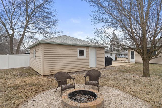 N85W17120 Ann AVENUE, Menomonee Falls, WI 53051
