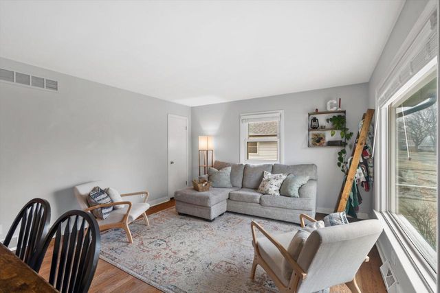 N85W17120 Ann AVENUE, Menomonee Falls, WI 53051