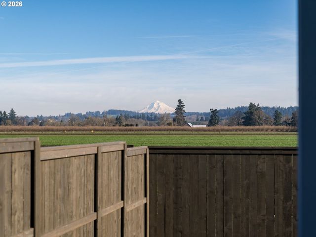 1650 S Redwood St, Canby, OR 97013