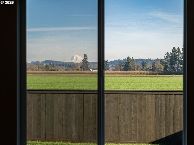1650 S Redwood St, Canby, OR 97013