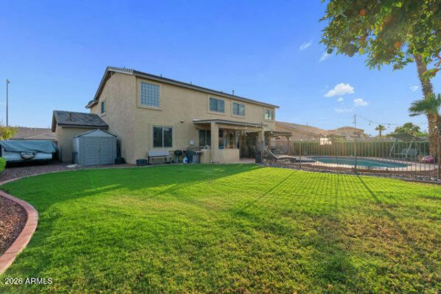 8822 W RUNION Drive, Peoria, AZ 85382