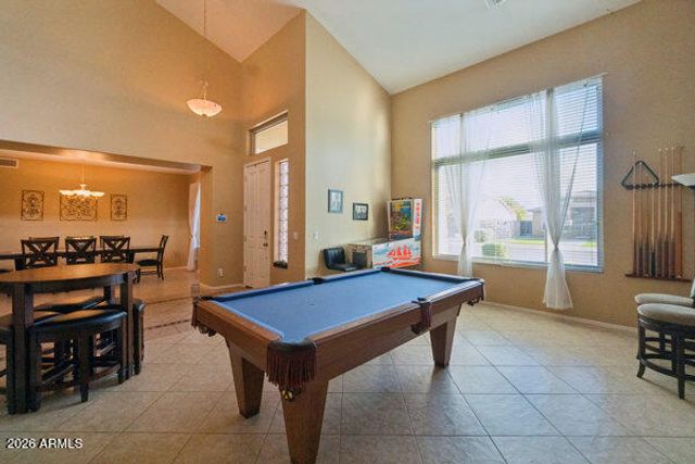 8822 W RUNION Drive, Peoria, AZ 85382