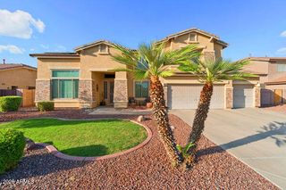 8822 W RUNION Drive, Peoria, AZ 85382