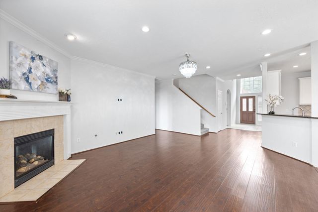 1946 Hawthorne Brook, Fresno, TX 77545