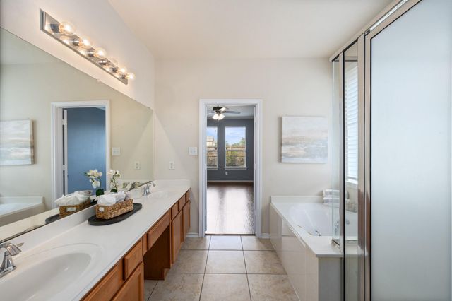 1946 Hawthorne Brook, Fresno, TX 77545