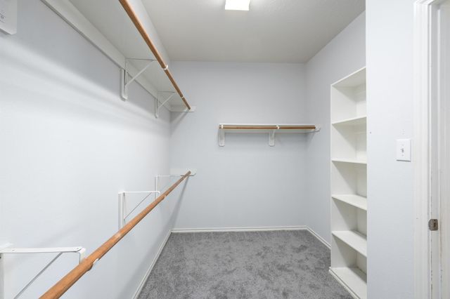 1946 Hawthorne Brook, Fresno, TX 77545