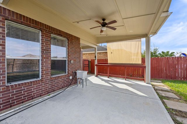 1946 Hawthorne Brook, Fresno, TX 77545