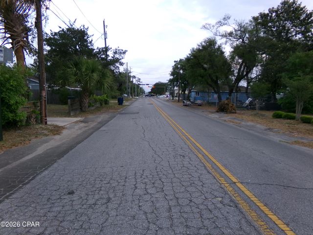 1707 Michigan Avenue, Panama City, FL 32401