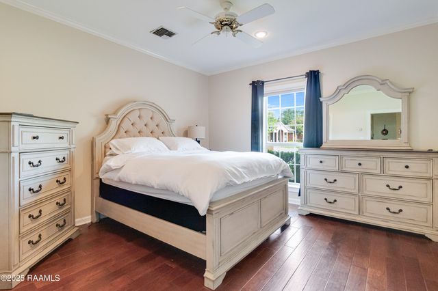 102 Bear Creek Court, Broussard, LA 70518