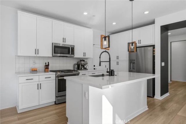 4059 Pomelo Drive, Corona, CA 92883