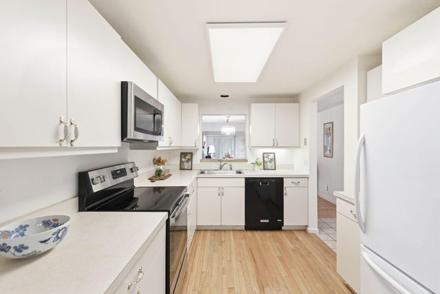 7 Forest Gate UNIT 7, Yarmouth Port, MA 02675