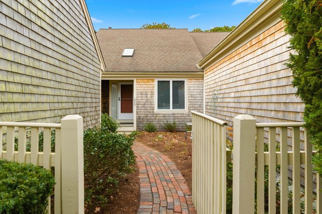 7 Forest Gate UNIT 7, Yarmouth Port, MA 02675