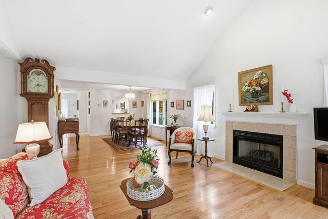 7 Forest Gate UNIT 7, Yarmouth Port, MA 02675