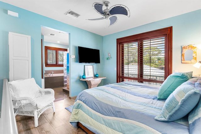 5495 Hibiscus Road, Jupiter, FL 33458