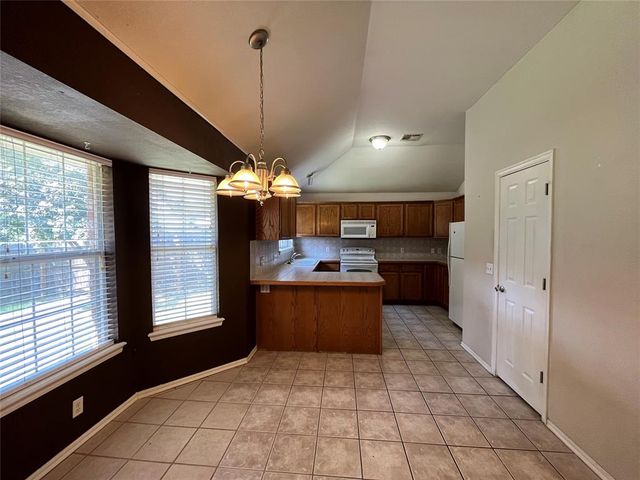 2045 Rising Hill Drive, Norman, OK 73071