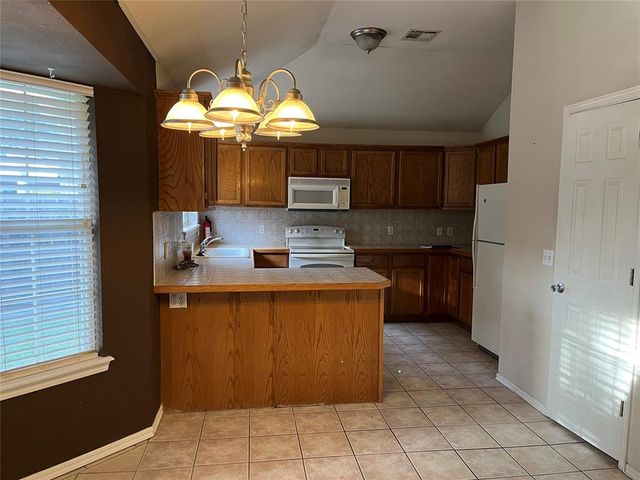 2045 Rising Hill Drive, Norman, OK 73071