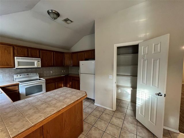 2045 Rising Hill Drive, Norman, OK 73071