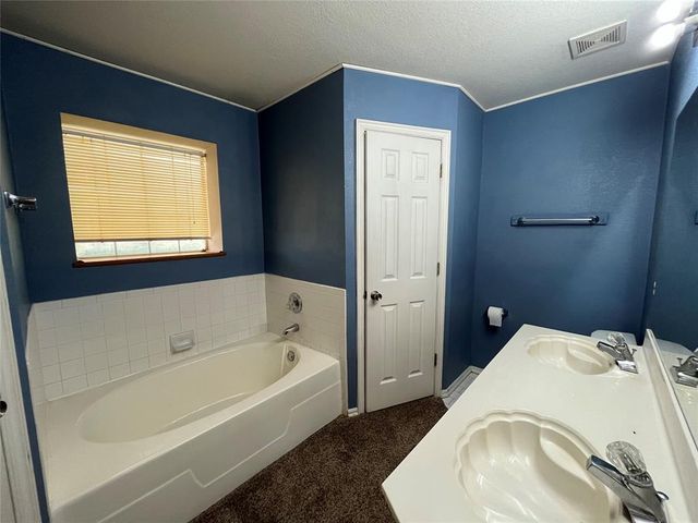 2045 Rising Hill Drive, Norman, OK 73071