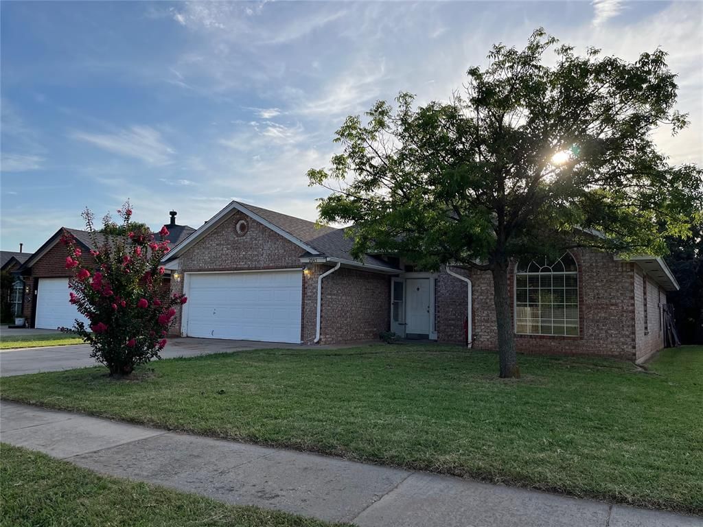 2045 Rising Hill Drive, Norman, OK 73071