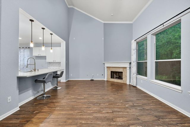 26 Ebony Oaks Place, The Woodlands, TX 77382