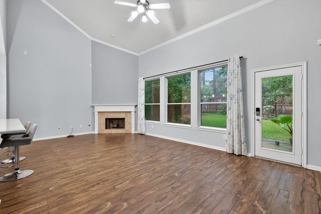 26 Ebony Oaks Place, The Woodlands, TX 77382