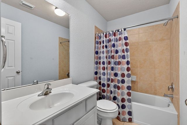 26 Ebony Oaks Place, The Woodlands, TX 77382