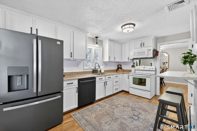 124 Lydall Road, East Hartford, CT 06118